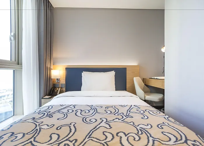 Centum Primus 4*
