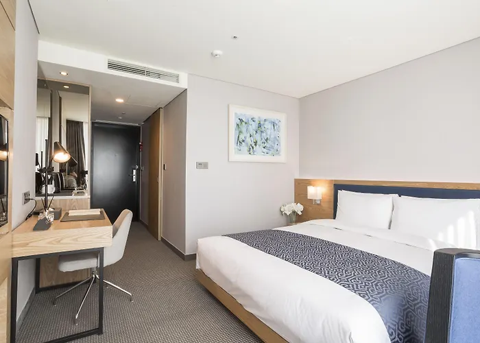 Centum Primus Hotel
