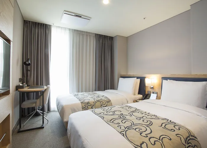 Centum Primus 4*