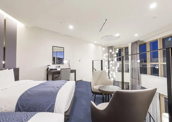 Centum Primus Hotel 4*